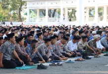 Kapolres Bone dan Warga laksanakan Salat Istisqa Meminta Hujan