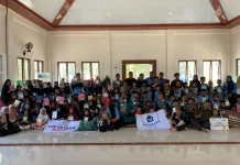 Kolaborasi Wakaf Al-Qur’an, 308 Santri Binaan BKPRMI Sinjai Timur Terima Bantuan