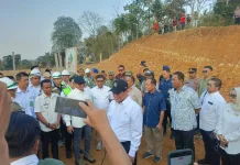 Menteri Pertanian Minta Percepatan Proyek Hilirisasi Ayam di Bone