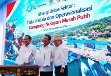 Menteri KP dan Koperasi Tandatangani MoU Tata Kelola Operasional KNMP di Sinjai
