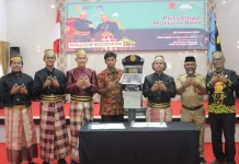 Tim Mannennungeng Serahkan Policy Brief kepada Pemkab Bone