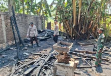 Gudang Penggilingan Jagung di Sinjai Ludes Dilalap Api