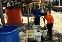 Kemarau Tiga Bulan, BPBD Sinjai bersama Damkar Salurkan Air ke Tiga Desa