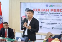 Ketua Pengadilan Negeri Sinjai Jadi Pemateri Kuliah Perdana Pascasarjana UIAD