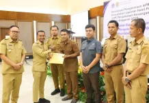 Bupati Bone Buka Sosialisasi APBDesa dan Serahkan LHP 2025