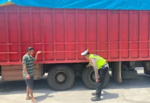 Ramp Check Terminal, Polantas Bone Periksa Truk