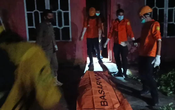 Tim SAR Evakuasi Sosok Mayat yang Ditemukan di Ulaweng