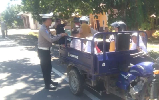 Satlantas Bone Ingatkan Aturan Angkut Penumpang