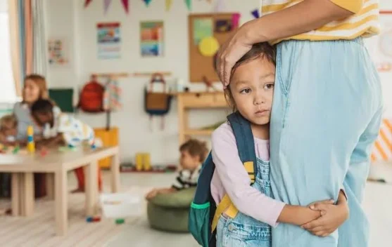 Snowplow Parenting Dapat Hambat Kemandirian Anak