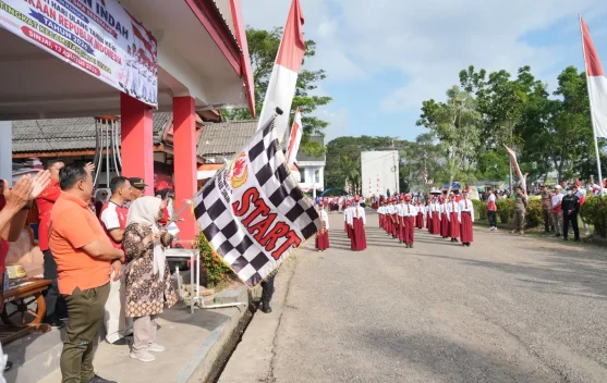 Sebanyak 76 Peserta dari 50 Sekolah Meriahkan Gerak Jalan Indah di Sinjai Utara
