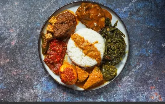 Alasan dibalik Porsi Besar Sebungkus Nasi Padang