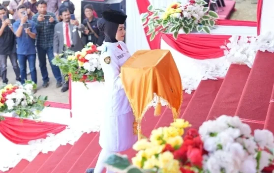 Cerita Haru Andi Reski, Pembawa Baki Upacara HUT RI Sinjai