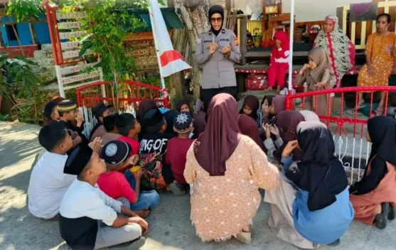 Polres Bone Bina Santri Al-Muhajirin Jadi Generasi Berakhlak