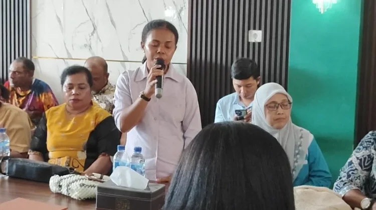 Puskesmas Kombai Usulkan Perbaikan Bandara dan Transportasi Sungai