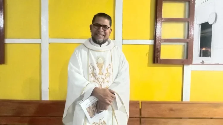 Jangan Takut Bersaksi, Pastor Donatus Wea Ajak Umat Hidupi Kebangkitan Kristus