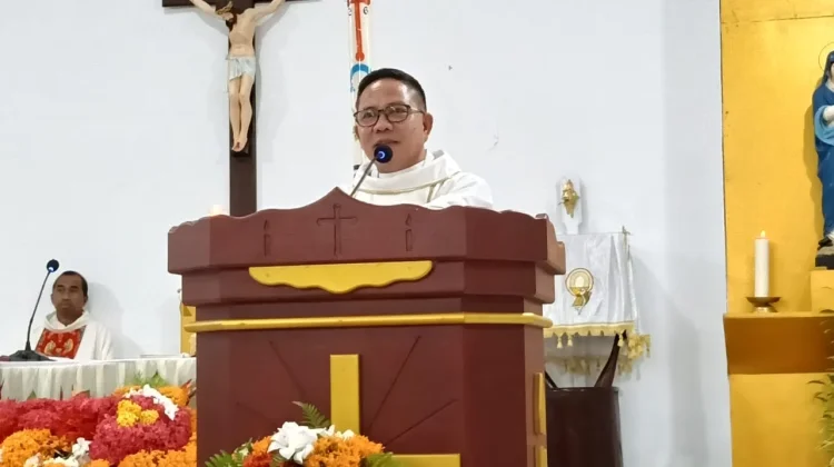 Misa Ekaristi Trihari Suci Momentum Mempererat Iman