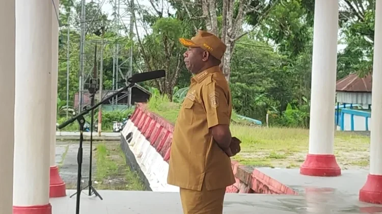 Bupati Roni Omba Tekankan Disiplin Kehadiran ASN dalam Apel Pagi
