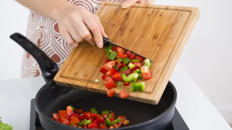 Rahasia Menggoreng dan Menumis Rempah agar Aroma Keluar Maksimal