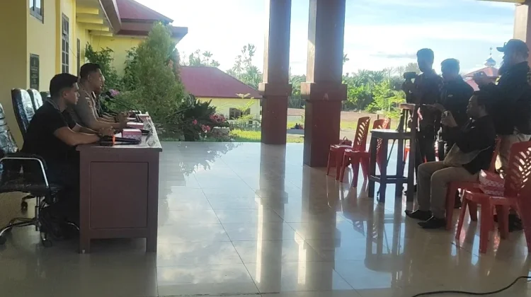 Kurang Lebih 150 Penambang dan Pengungsi Masih Bertahan di Kali Fis