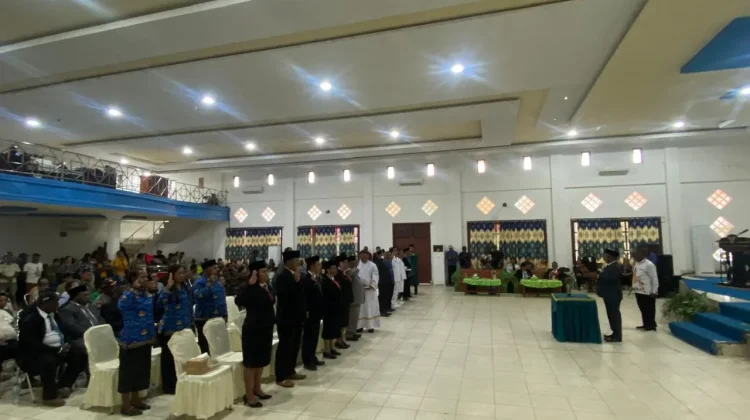 Bupati Roni Omba Lantik Pejabat Pimpinan Tinggi Pratama,Administrator, Pengawas