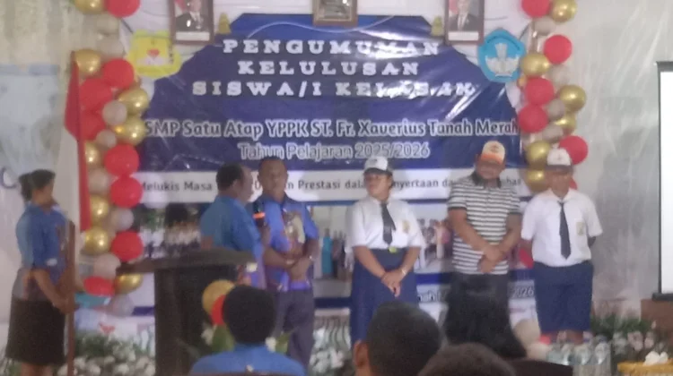 Sebanyak 46 Siswa SMP Satu Atap Santo Fransiskus Xaverius Tanah Merah Lulus