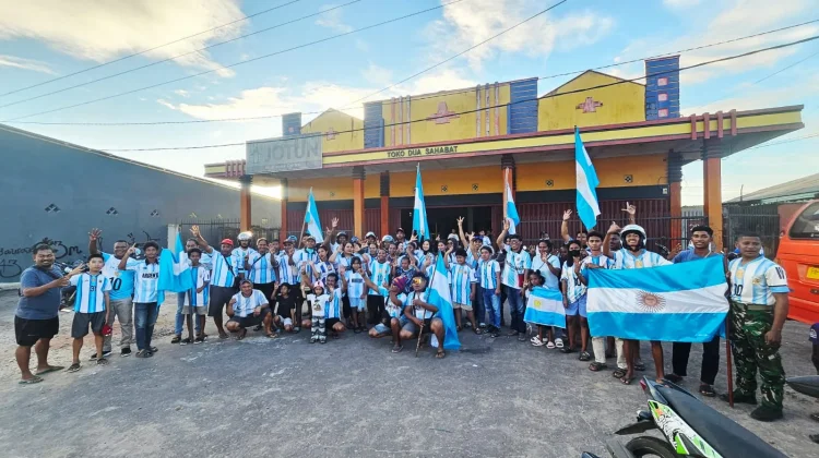 Pendukung Argentina Boven Digoel Optimistis Tim Tango Lolos ke Perempat Final