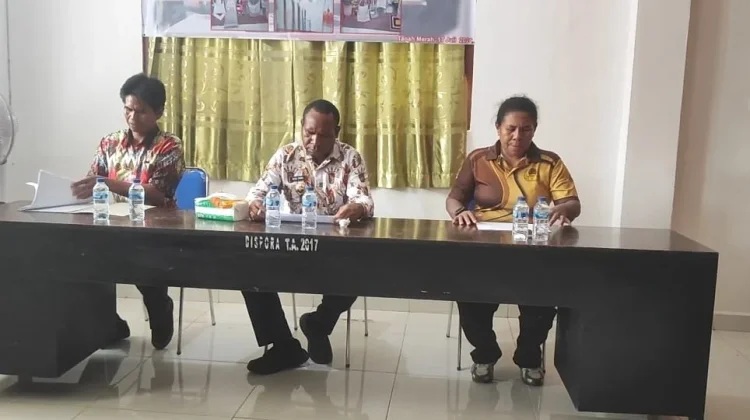 Roni Omba Minta Pelaku Ekonomi Kreatif Tunjukkan Perkembangan Usaha