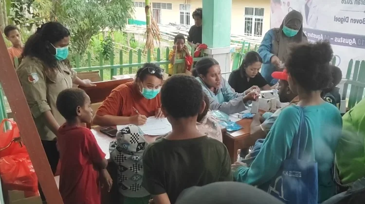 Pemeriksaan Dokter Spesialis di Boven Digoel, Nyaris Sentuh Seribu Pasien
