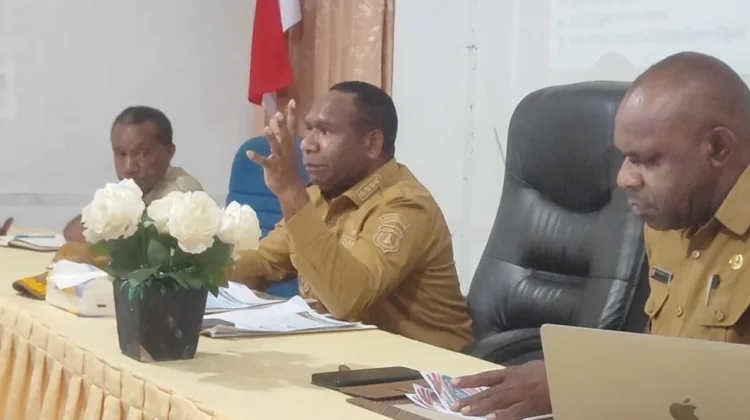 Bupati Soroti Ketimpangan Distribusi Tenaga Kesehatan