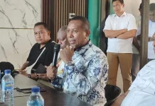 Gubernur Apolo Apresiasi Dedikasi Nakes Boven Digoel yang Mengungsi