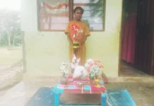 Kerajinan Bunga dari Sampah Jadi Berkat Keluarga