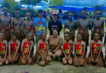Busana Adat Papua Tak Sekedar Kostum, tapi Sarana Pendidikan Budaya