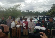 Pemkab Boven Digoel Salurkan Bantuan Beras untuk Warga Kampung Manggelum