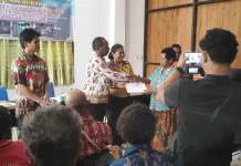 Bupati Roni Omba Tegaskan Dana Otsus untuk Pemberdayaan Orang Asli Papua