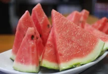 Buah-Buahan yang Baik Dikonsumsi saat Musim Kemarau