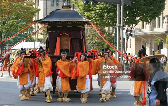 Tradisi Unik dari Berbagai Negara yang Mungkin Belum Pernah Kamu Dengar