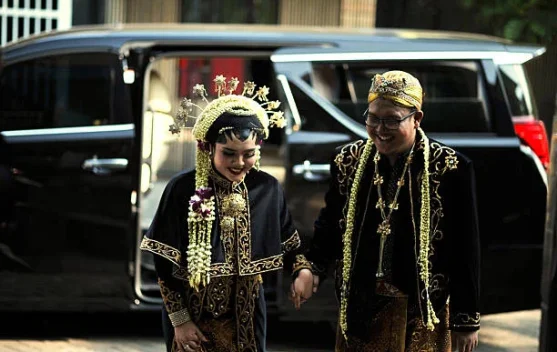Aksesoris Pengantin Wanita Bukti Kekayaan Budaya Indonesia