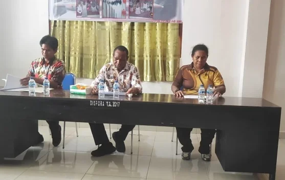 Roni Omba Minta Pelaku Ekonomi Kreatif Tunjukkan Perkembangan Usaha