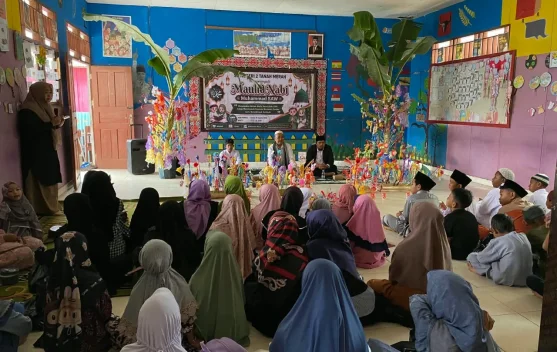 SD Negeri II Tanah Merah Gelar Peringatan Maulid Nabi, Tanamkan Toleransi
