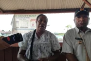 Kepala Distrik Mandobo Ajak Masyarakat Belanja di Pasar Sentral