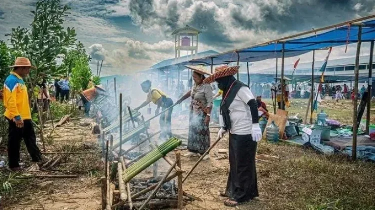 Tradisi Malamang di Kenagarian Palupuh!!