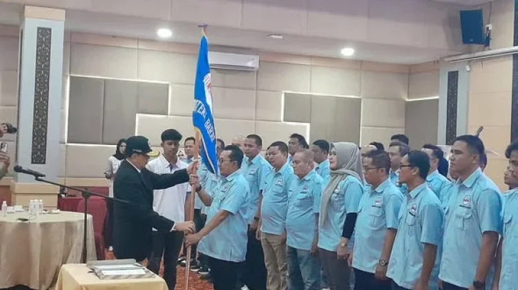 Bupati Eka Putra Kembali Pimpin PBVSI Sumbar Periode 2025–2029