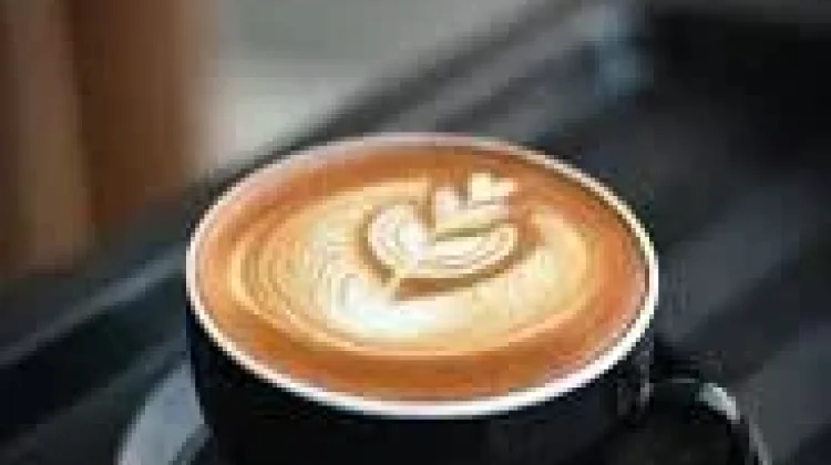 Tips Aman Nikmati Kopi saat Puasa tanpa Dehidrasi