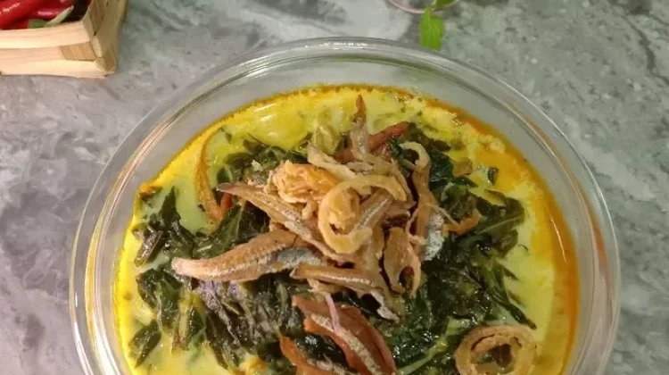 Gulai pucuak ubi campua teri murah dan nikmat