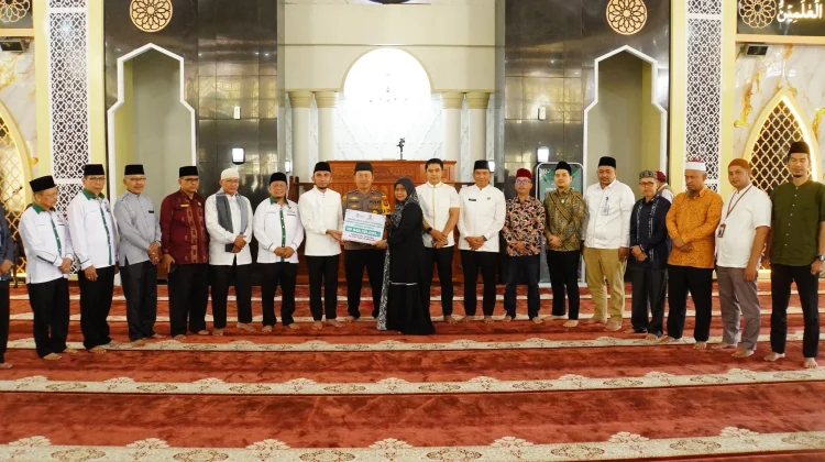 Baznas Padang Panjang Salurkan Rp545 Juta untuk Mustahik