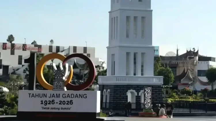 Pemprov Sumbar Dukung Realisasi Iven 100 Tahun Jam Gadang Kota Bukittinggi