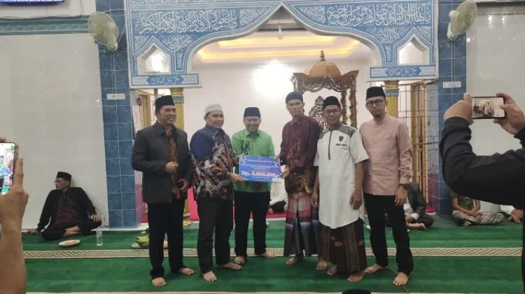 Mesjid Jamiak Aur Kuning di Kunjungi Safari Ramdhan