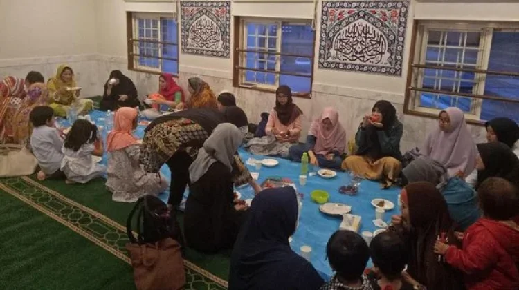 Hangatnya Kebersamaan Komunitas Muslim Internasional Selama Ramadan di Jepang