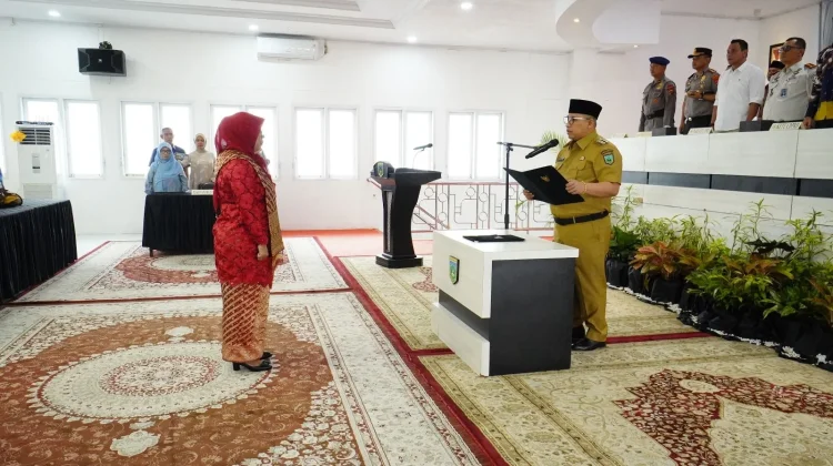 Wali Kota Padang Panjang Lantik Wita Desi Susanti sebagai Pj Sekdako