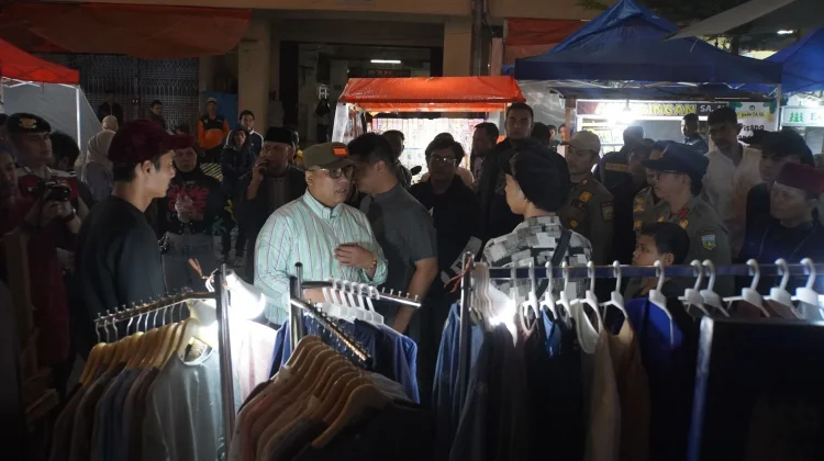 Pasar Pusat Padang Panjang Mulai Ramai jelang Lebaran